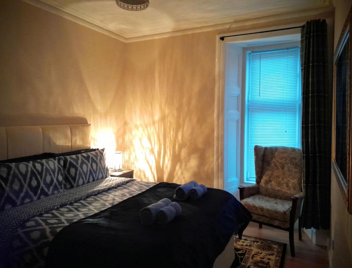 Eden Street Apartment Next To Baxter Park Dundee Room photo